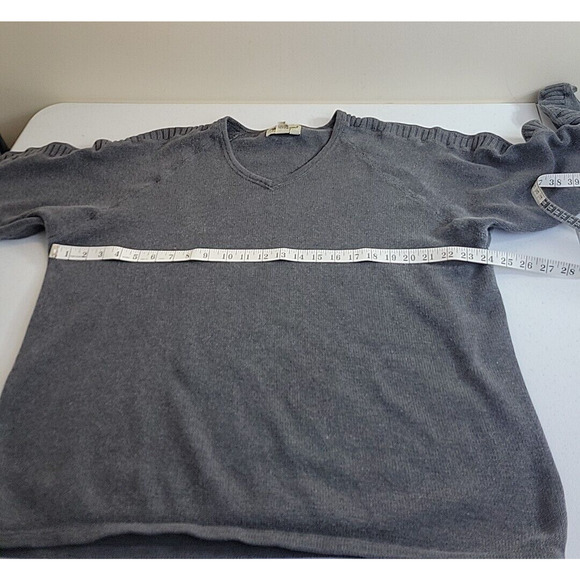 Eddie Bauer Gray V-Neck Knit Long Sleeve Pullover Sweater Men's Size Large - Picture 4 of 7